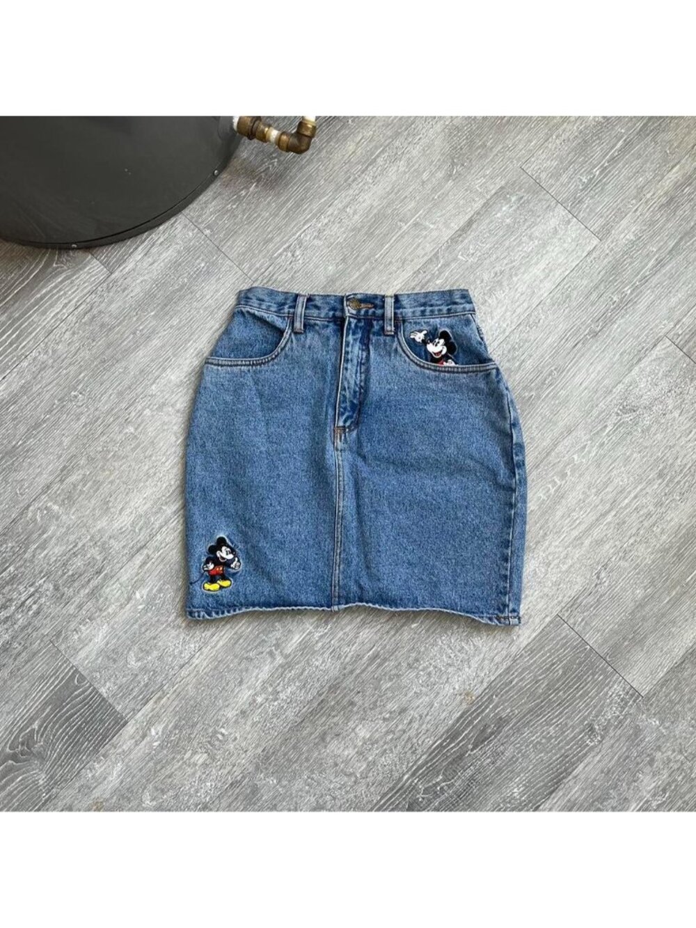 Navy Blue / Blue Denim Vintage 90’s Disney / Mickey Mouse Mini Jean Skirt